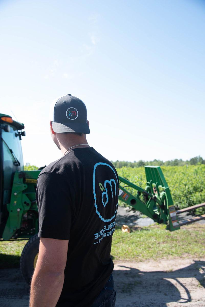 Former Atlanta Brave Jeff Francoeur and his family’s successful berry farm